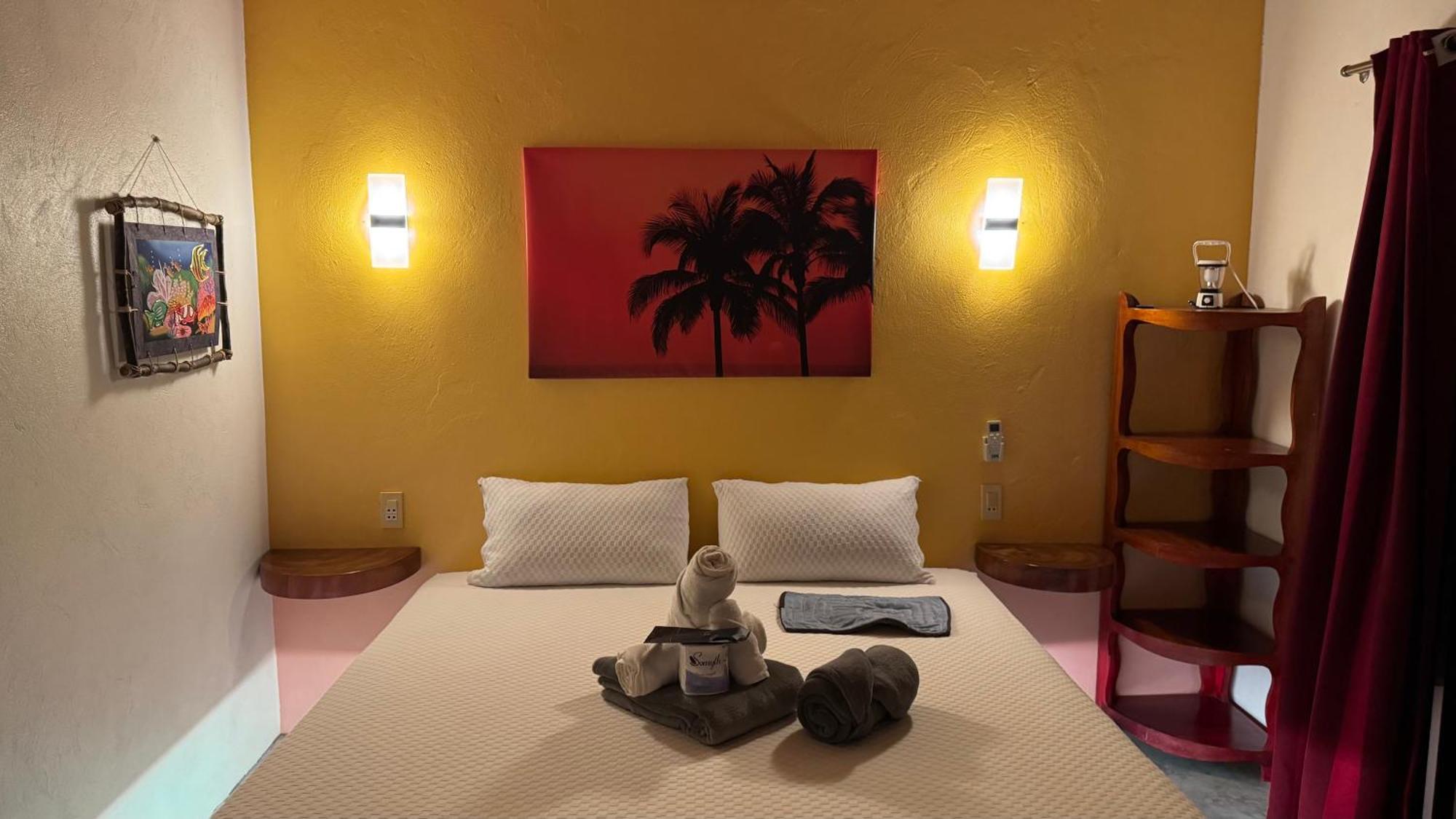 Footprints Beach Resort Agpudlos Экстерьер фото